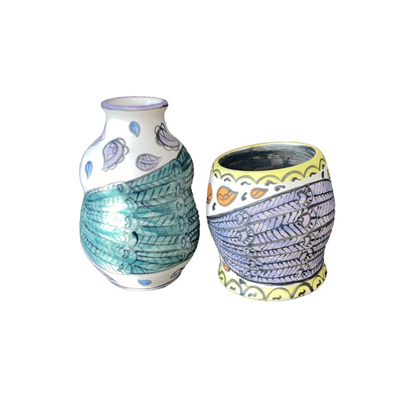 Vintage Handpainted Vase Bundle Of Two Mexican Folk Art Design Gift Collectible - Picture 4 of 7